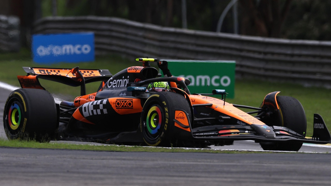 Lando Norris sebut McLaren tak bahas team order untuk GP Abu Dhabi.