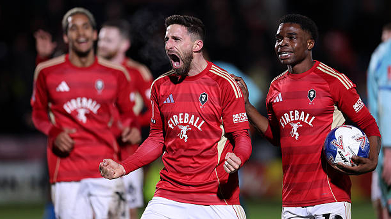 Hasil Pertandingan FA Cup: Salford City 4-0 Leyton Orient