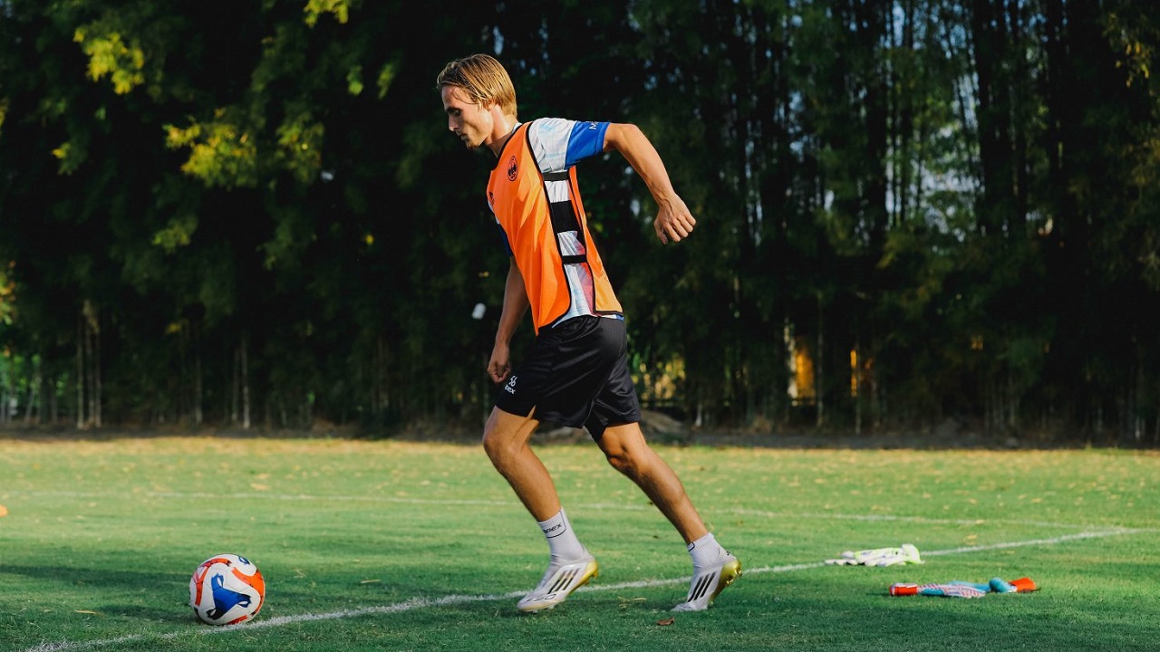 Pemain asing PSIM Jogja, Donny Warmerdam