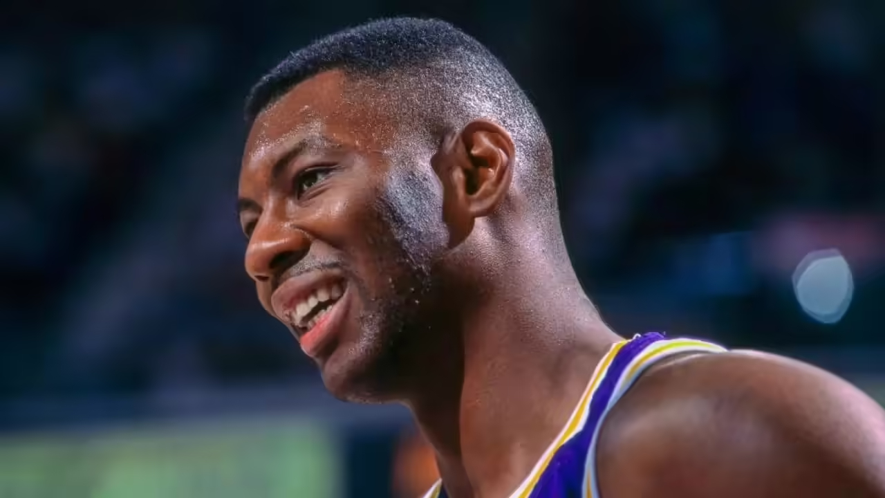 Elden Campbell Meninggal Karena Tenggelam Setelah Terjadi Darurat Medis