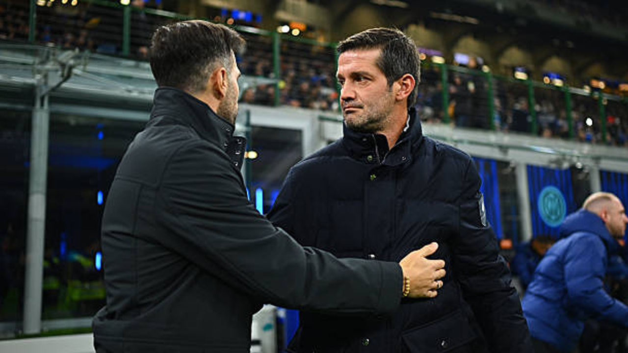 Hanya Sensasi Media, Chivu Tepis Anggapan Rivalitas dengan Fabregas