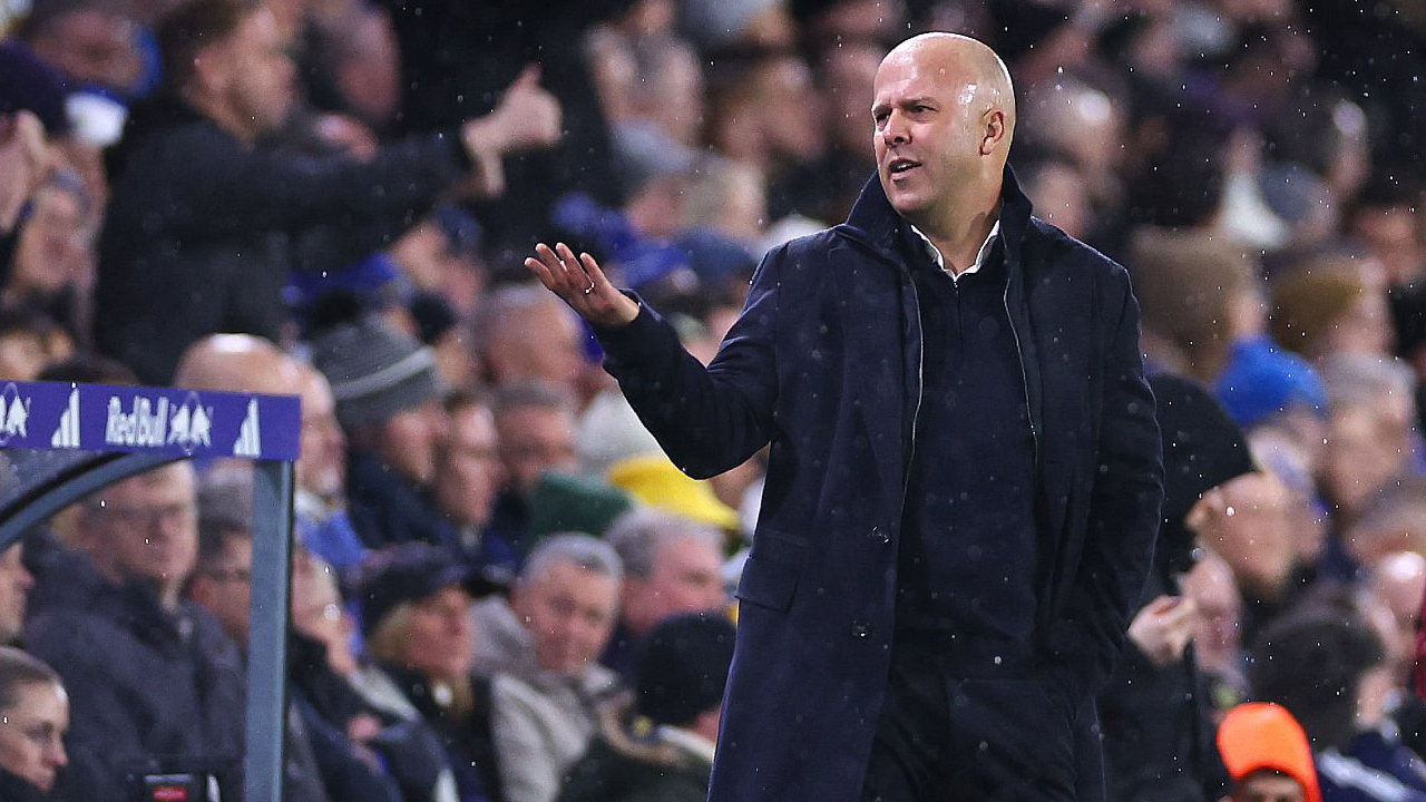 Arne Slot. (Foto: Robbie Jay Barratt - AMA/Getty Images)