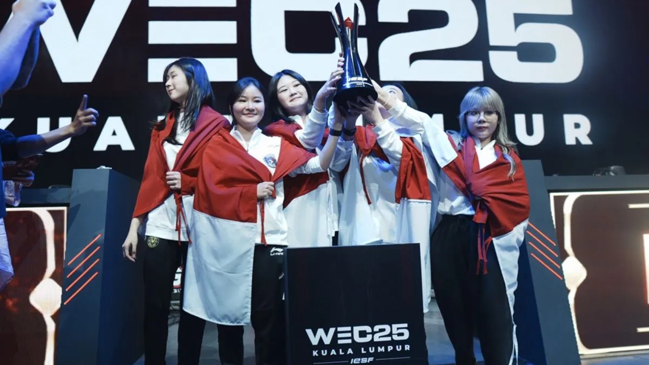 Timnas MLBB Putri Bawa Pulang Trofi IESF WEC dari Malaysia