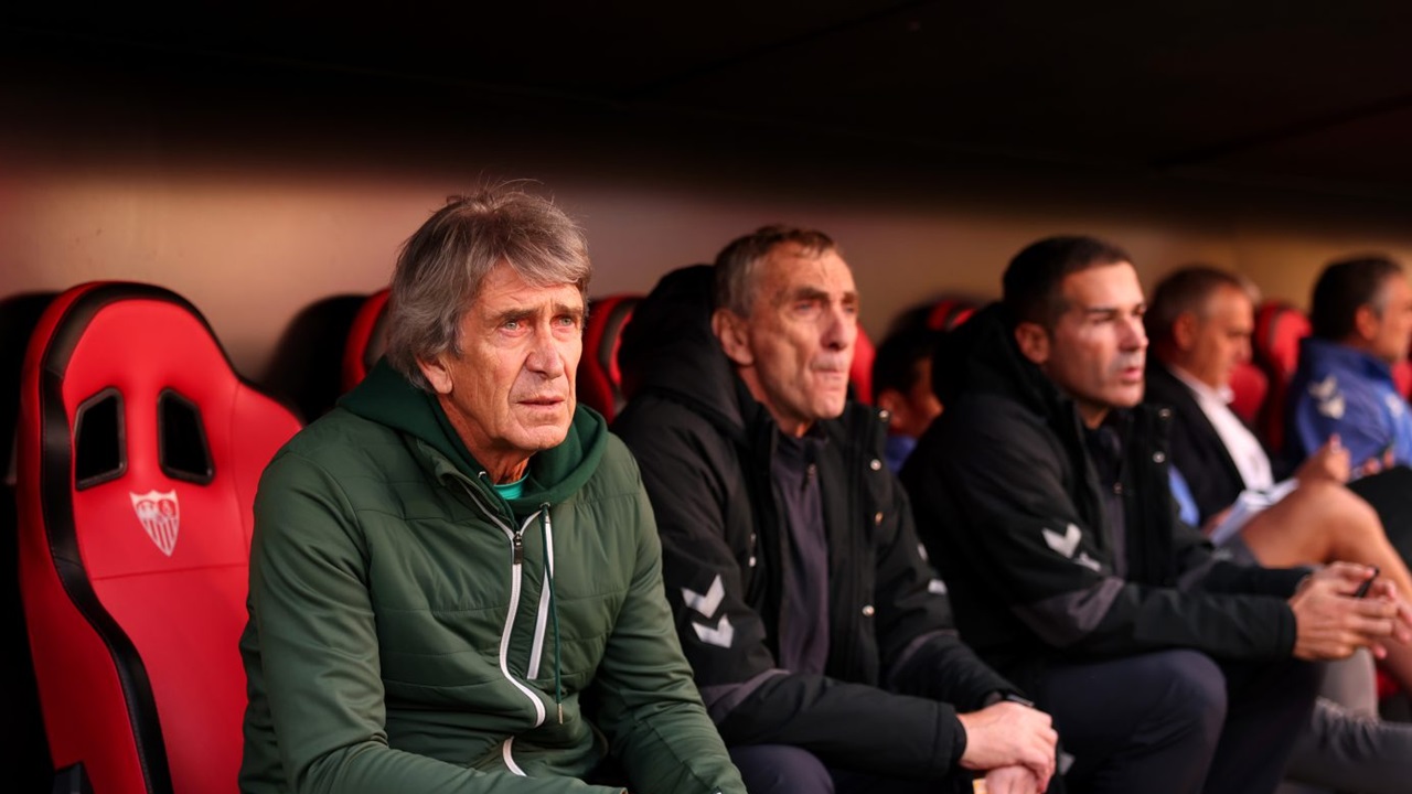 Manuel Pellegrini Bicara Mengenai Kontroversial saat Dilibas Barca