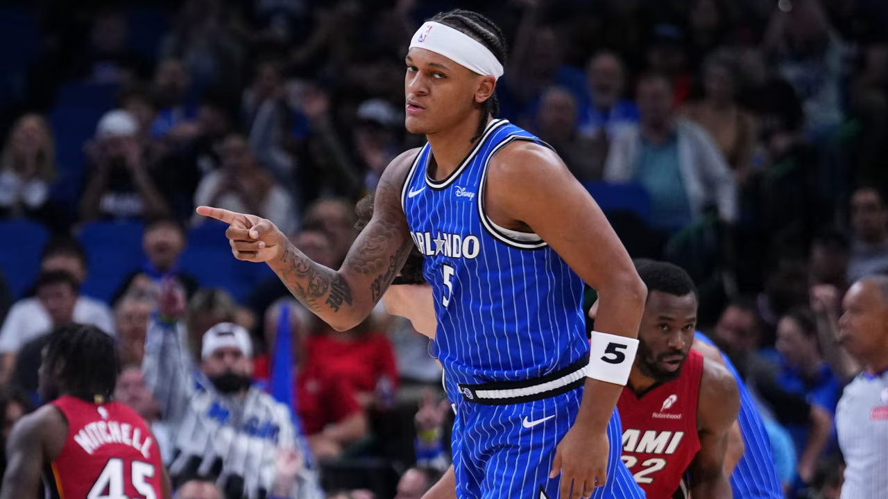 Paolo Banchero turun selama 20 menit dan mencatat 9 poin, 6 rebound, serta 2 assist dengan akurasi tembakan 3 dari 8 percobaan. (Foto: AP)