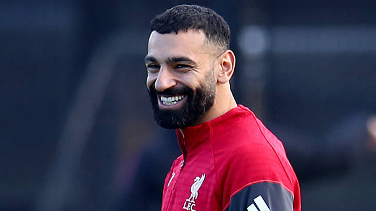 Insiden di Elland Road Tak Harus Terjadi, Michael Owen Tegur Mohamed Salah