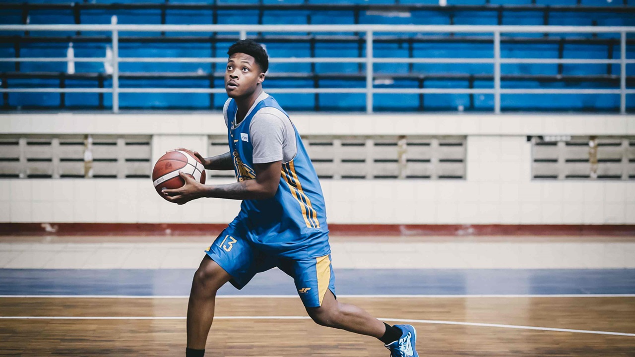 Jordan Curry Resmi Diperkenalkan Sebagai Pemain Anyar Satria Mud