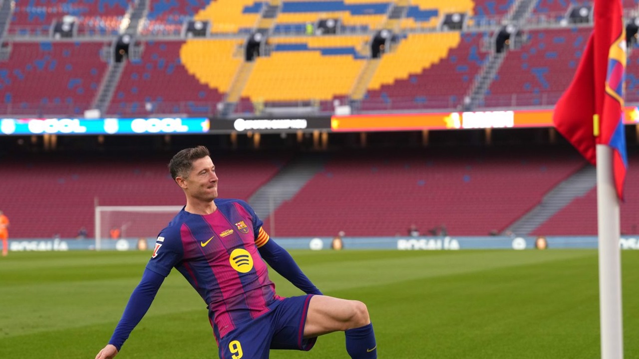 AC Milan Tawarkan Nkunku ke Barcelona demi Dapatkan Lewandowski