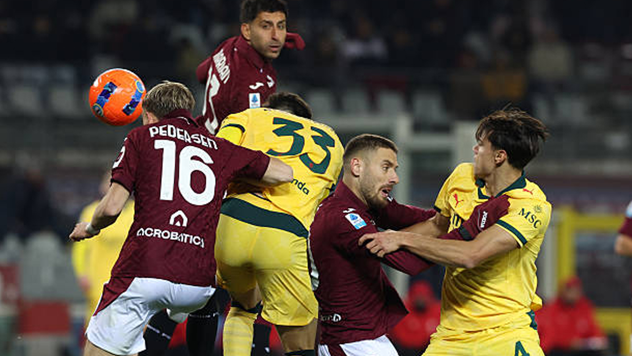 Hasil Pertandingan Serie A Italia: Torino 2-3 AC Milan