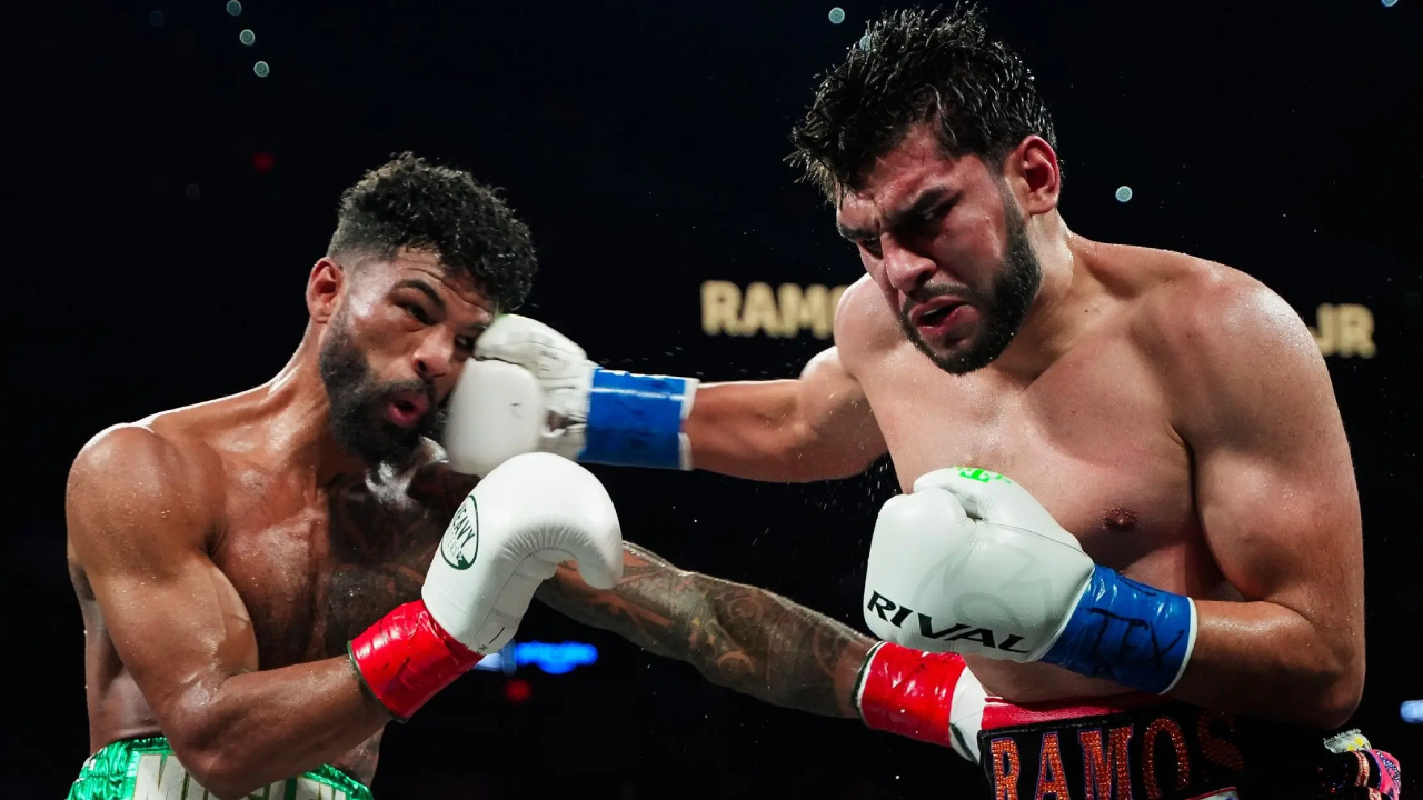 Usai mengatasi perlawanan keras Shane Mosley Jr., Jesus Ramos (kanan) langsung menyuarakan target berikutnya tanpa ragu. (Foto: Fight TV)