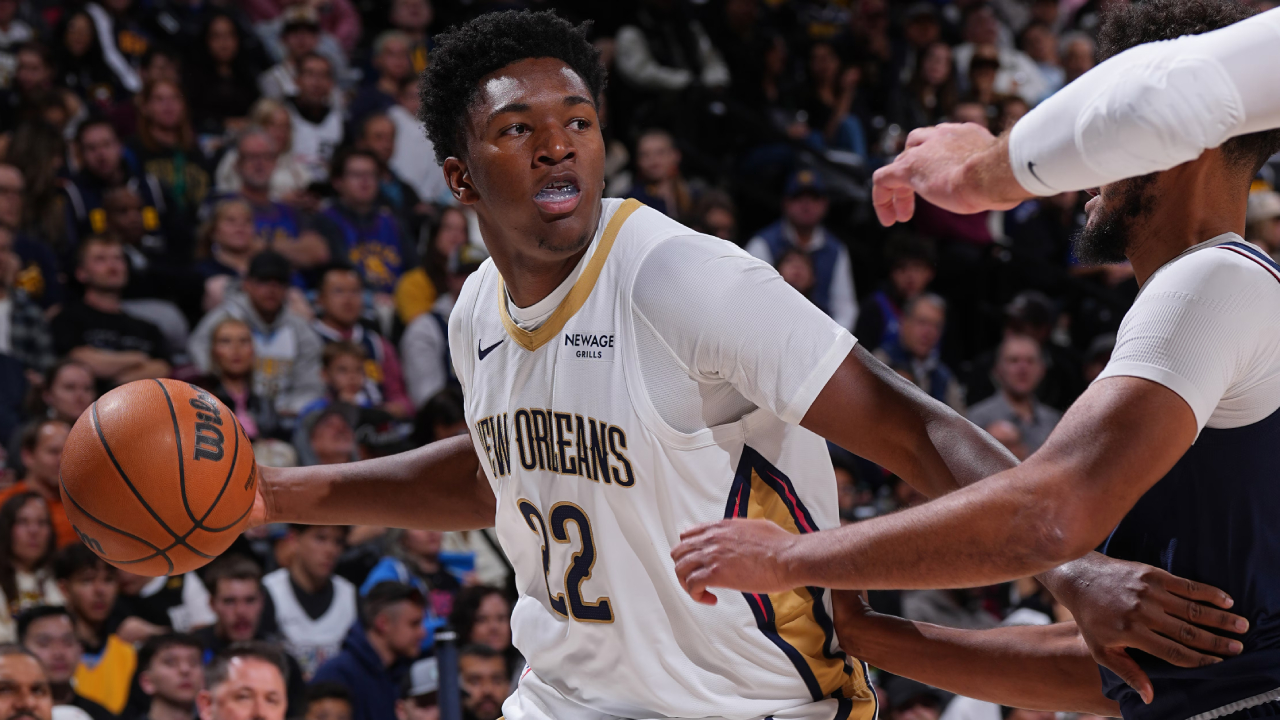 Derik Queen dipercaya memiliki atribut langka yang cocok dengan evolusi posisi center modern, terutama sejak kehadiran Nikola Jokic. (Foto: AP)