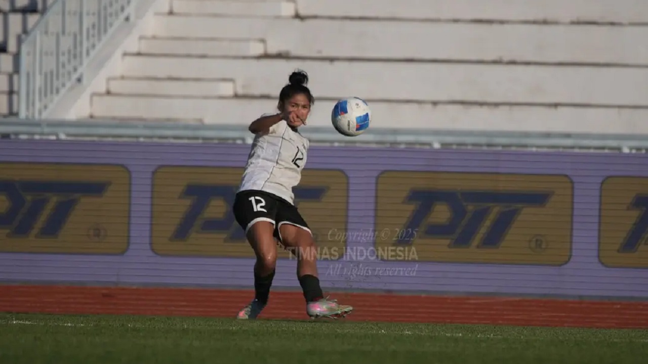 Pemain timnas putri Indonesia, Zahra Muzdalifah