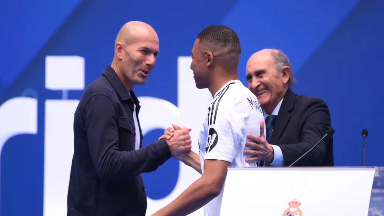 Florentino Perez Telah Menyiapkan Pengganti Xabi Alonso