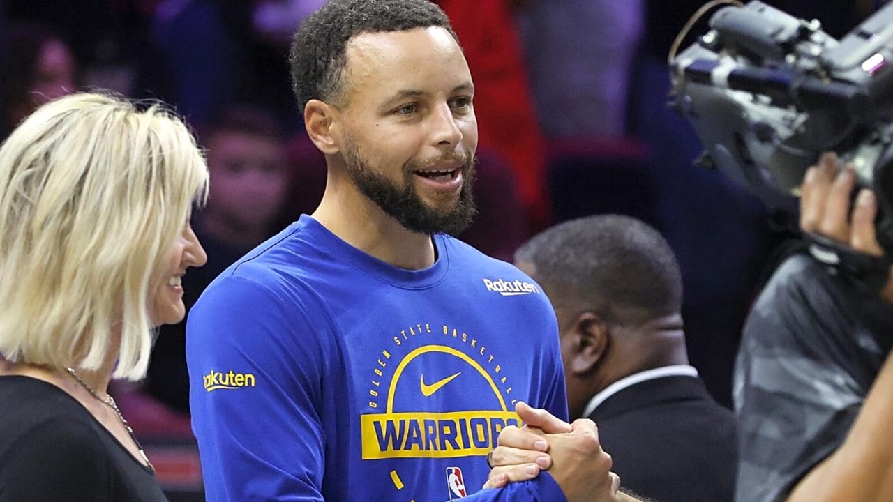 Stephen Curry Optimistis Bisa Bermain Lawan Timberwolves