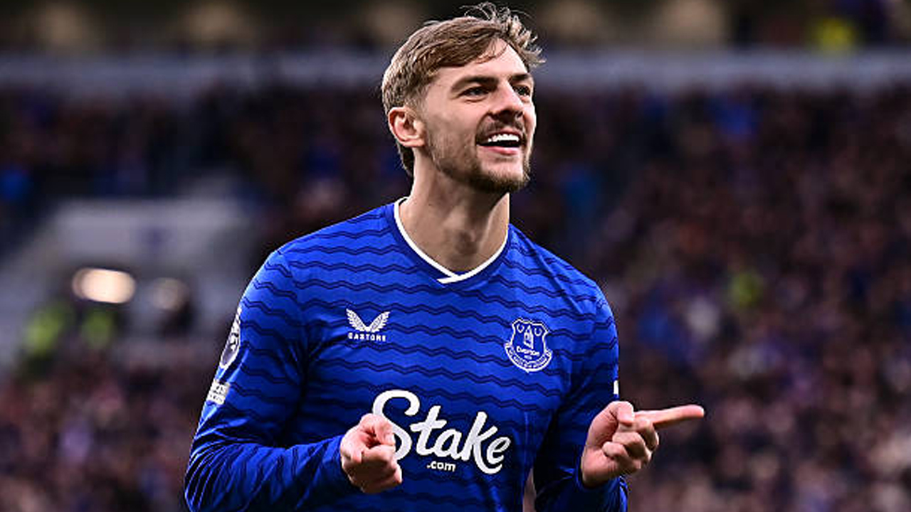 Bersinar di Everton, Enzo Maresca Tak Pernah Ragukan Kiernan Dewsbury-Hall