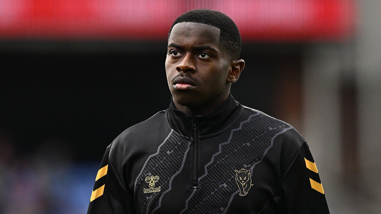 Regis Le Bris bahas rumor transfer Noah Sadiki