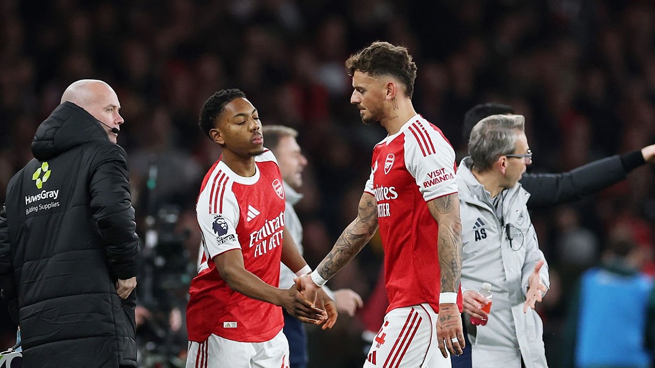 Arsenal harap-harap cemas dengan kondisi Ben White