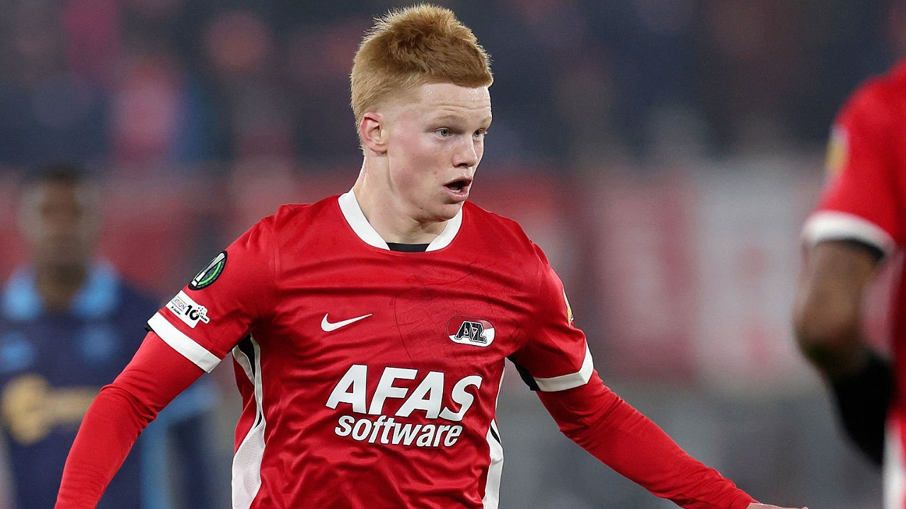 Chelsea serius kejar Kees Smit