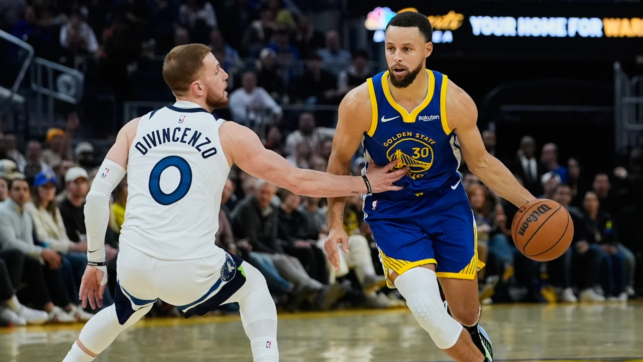 Stephen Curry Menggila, Tapi Rapuhnya Pertahanan Tenggelamkan Warriors