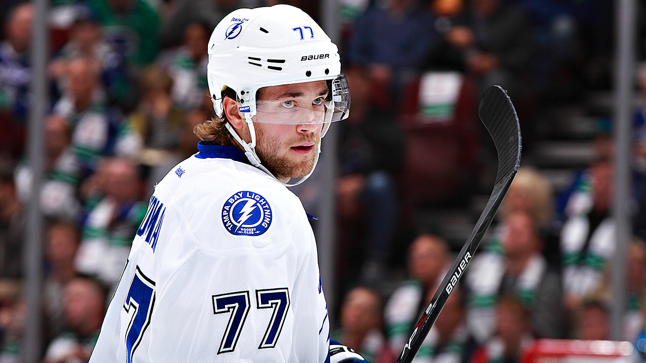 Victor Hedman Jalani Operasi, Bidik Comeback untuk Olimpiade Milan 2026