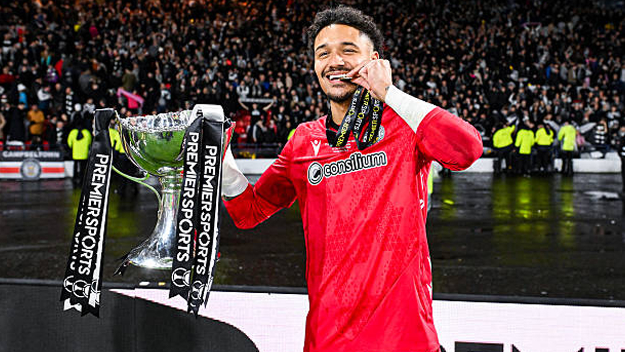 Eks Kiper Liverpool Jadi Pahlawan St Mirren di Final Piala Liga Skotlandia