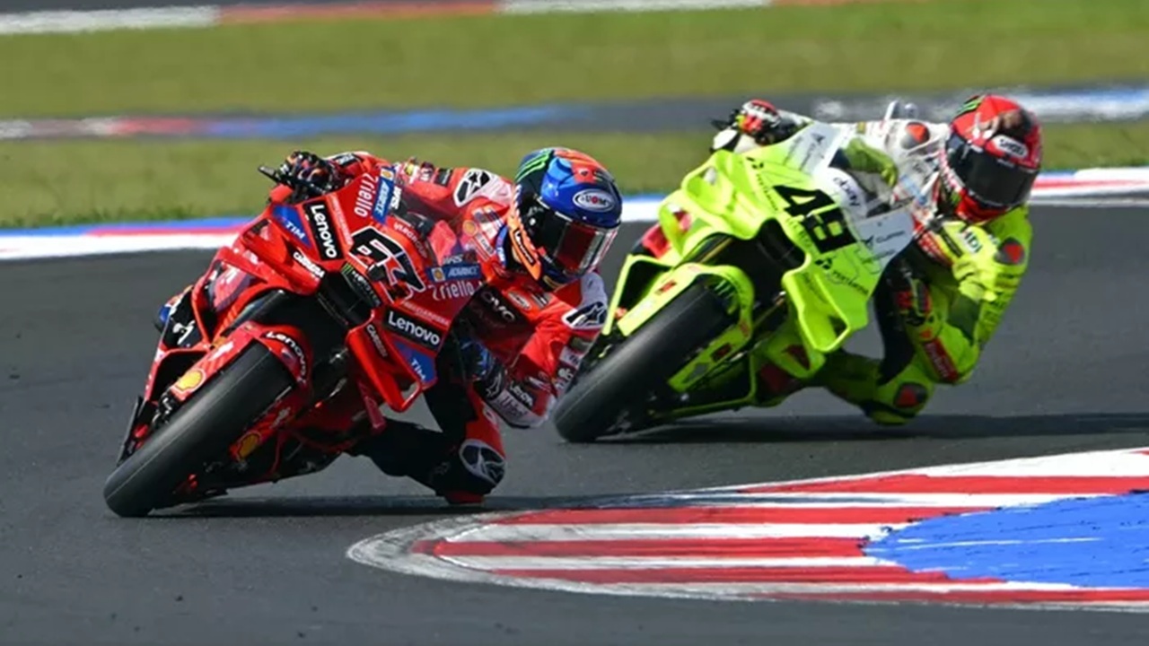 Francesco Bagnaia dan Fabio Di Giannantonio (Ducati)