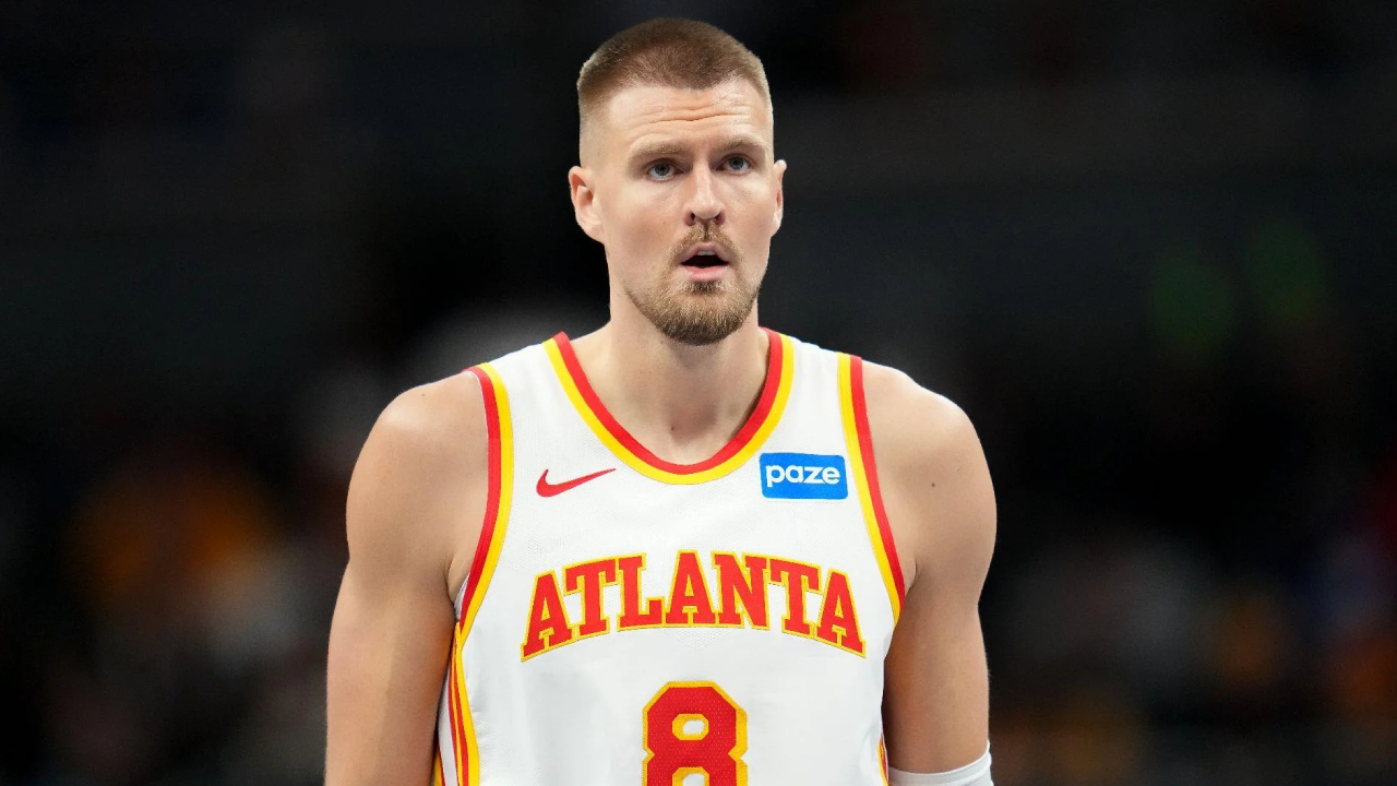 Kristaps Porzingis Absen Minimal 2 Pekan, Hawks Utamakan Kondisi Kesehatan