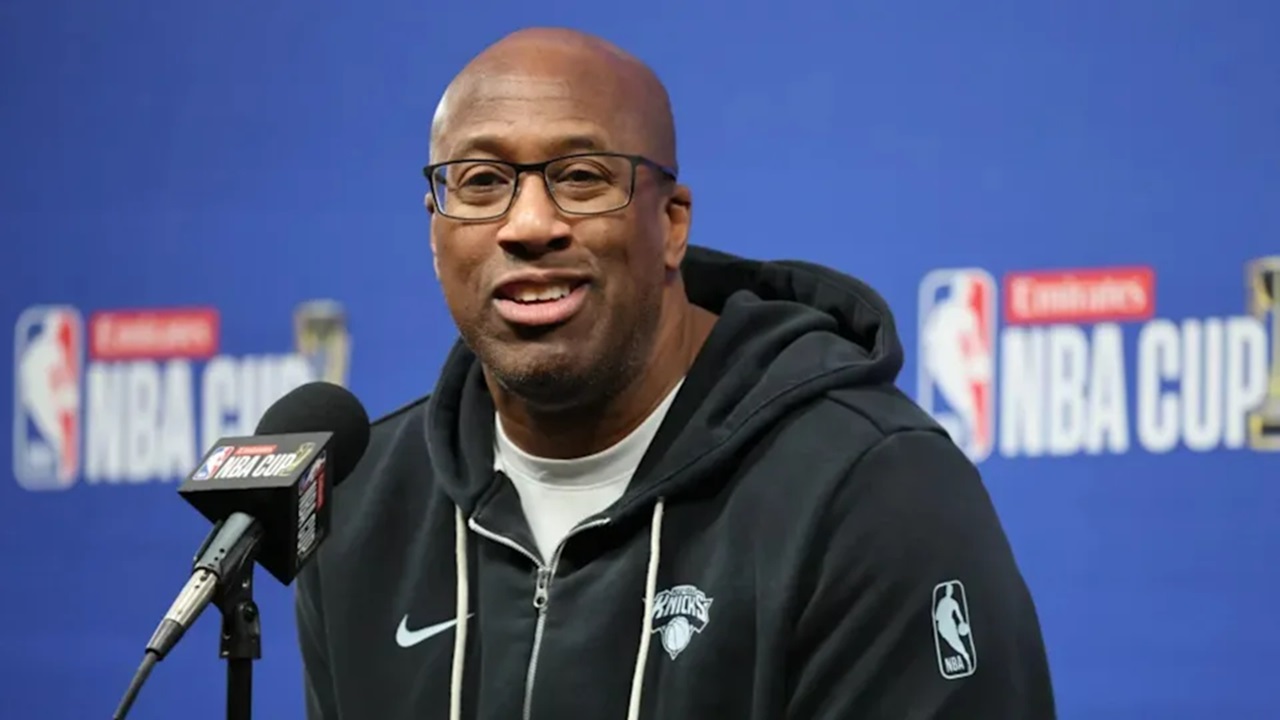 Mike Brown Buka Suara Jelang Final Piala NBA Lawan Spurs