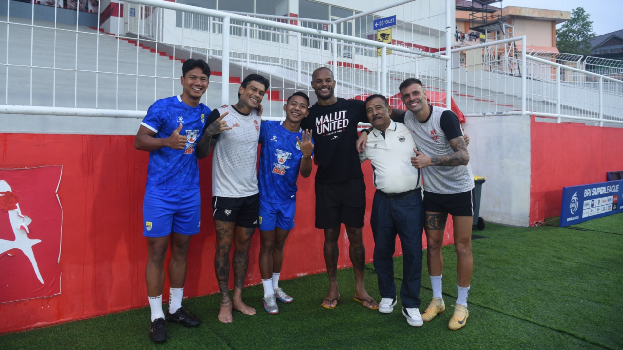 Umuh Muchtar dan Persib Bandung mengapresiasi jamuan hangat di Ternate