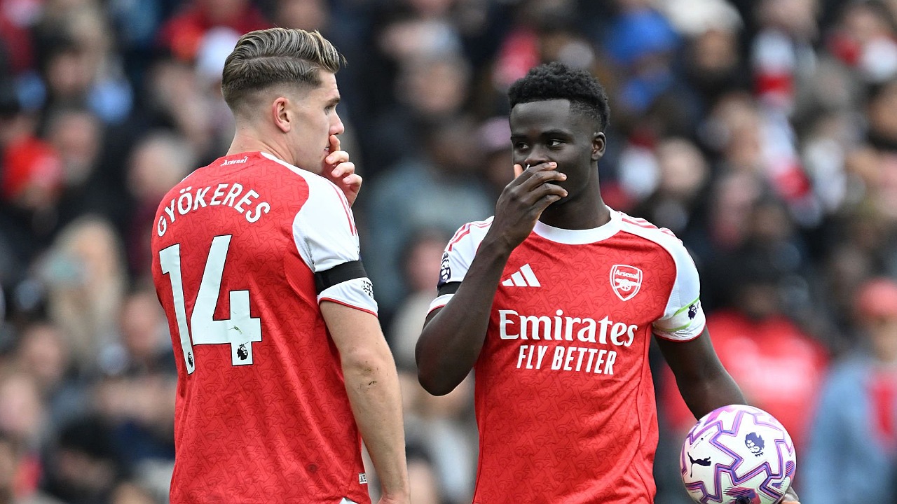 Rio Ferdinand menilai Viktor Gyokeres dan Bukayo Saka belum padu