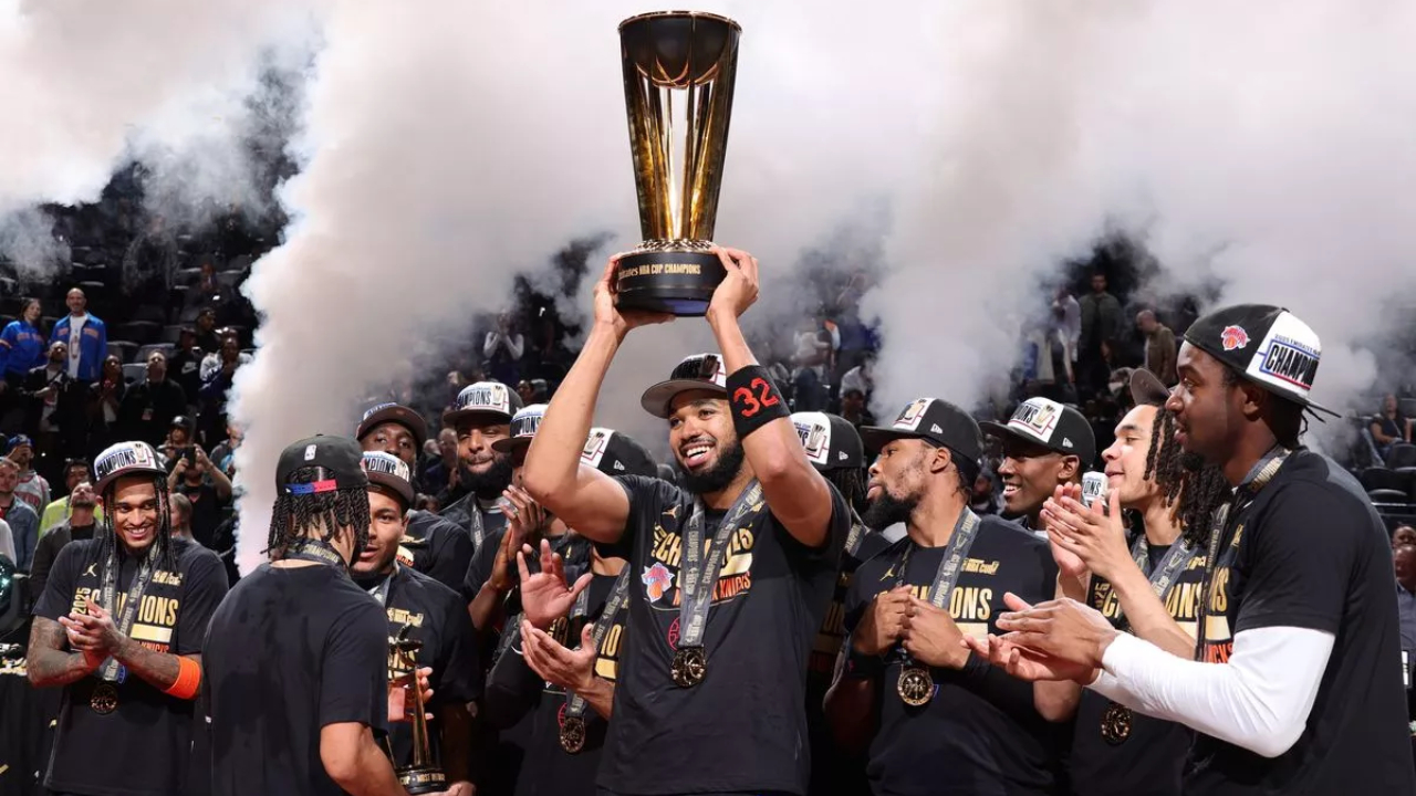 Knicks menjadi juara NBA Cup ketiga sejak turnamen tersebut diperkenalkan, setelah sebelumnya diraih Los Angeles Lakers (2023) dan Milwaukee Bucks (2024). (Foto: AP)