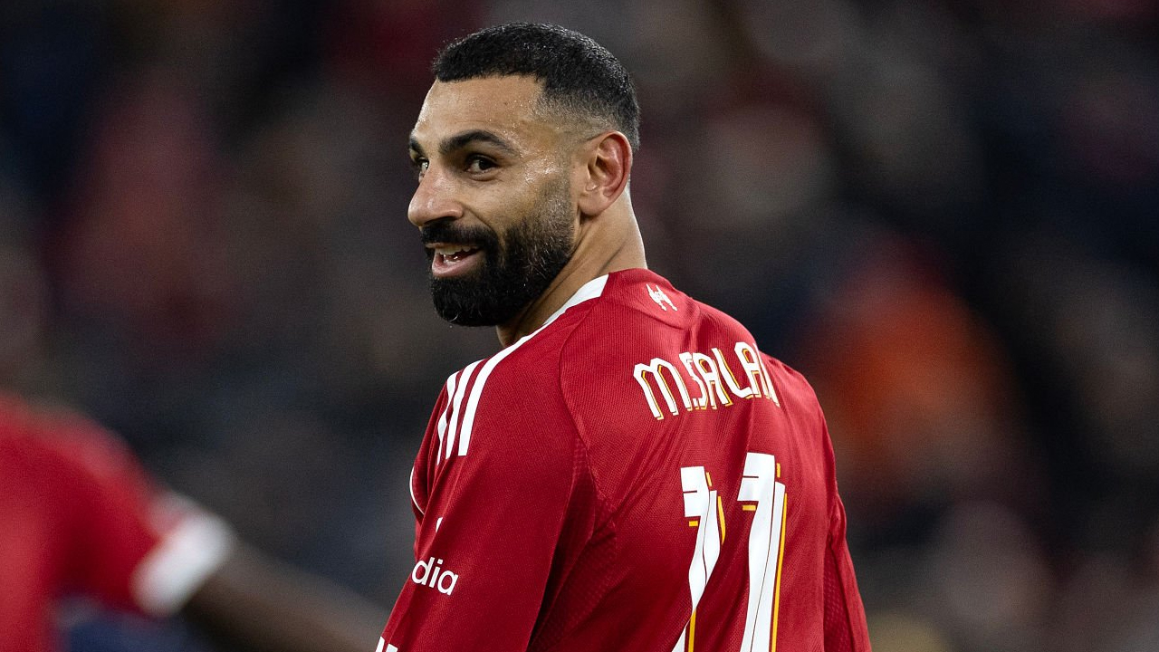 Buat Klaim Dikhianati Klub, Jamie Carragher Desak Mohamed Salah Bertahan