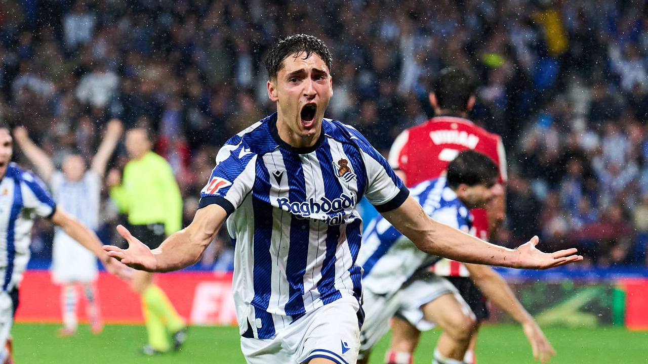 Barcelona Pertimbangkan Rekrut Gelandang Real Sociedad, Jon Gorrotxategi