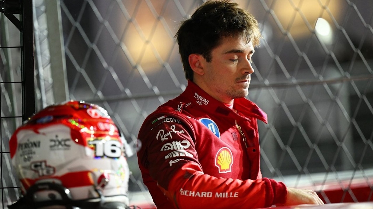Charles Leclerc Frustrasi, Vasseur Klaim Ferrari Tetap di Jalur yang Benar