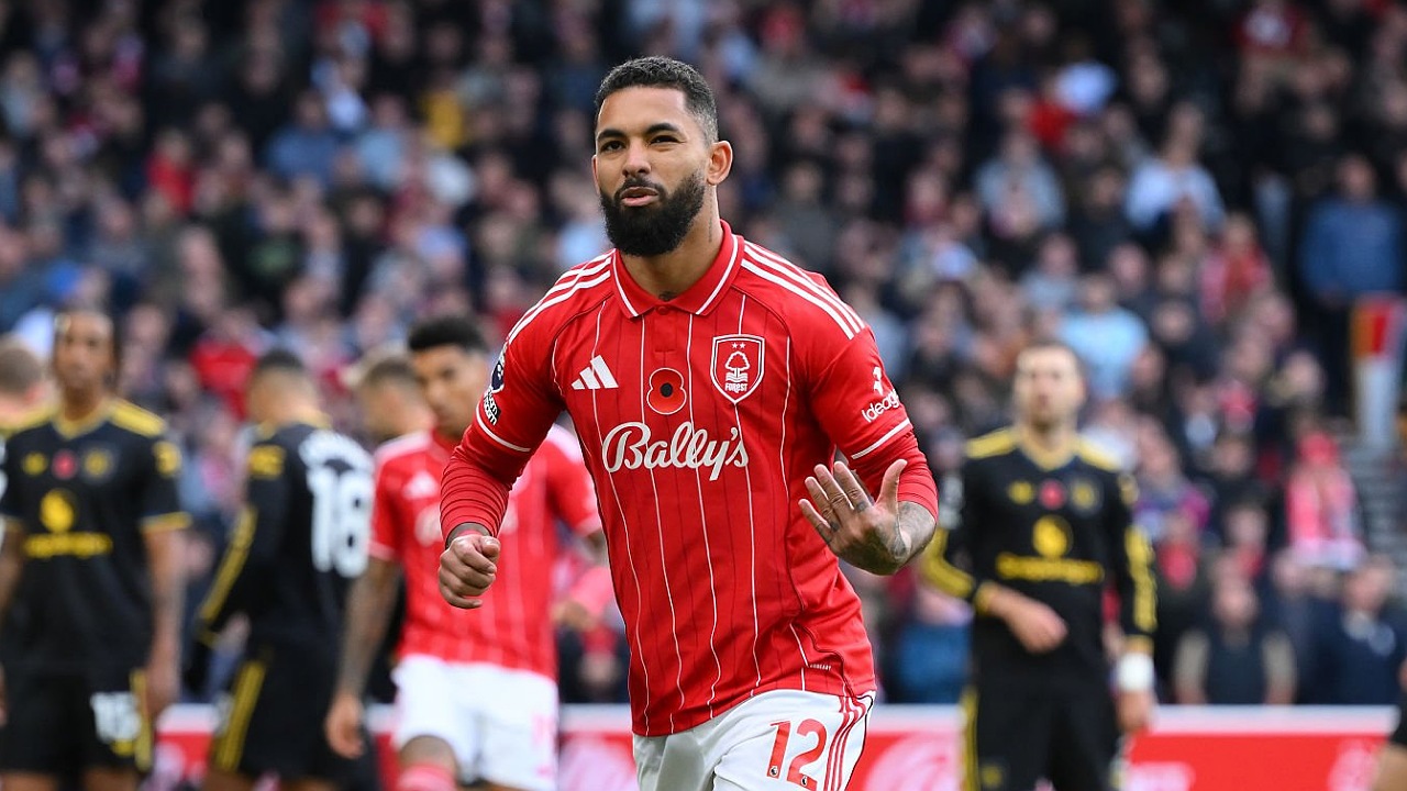 Douglas Luiz Terancam Kembali ke Juventus, Nottingham Forest Mulai Ragu