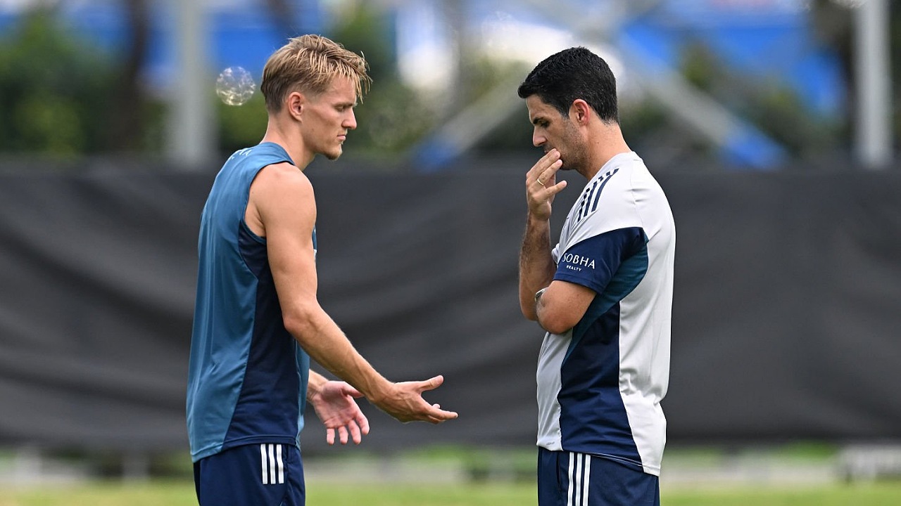 Martin Odegaard dan manajer Arsenal, Mikel Arteta