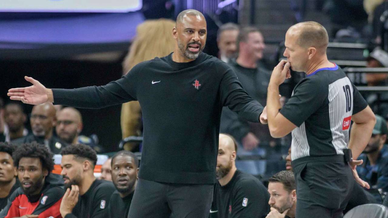 Pelatih Rockets Ime Udoka Didenda NBA $25 Ribu Usai Kecam Kinerja Wasit