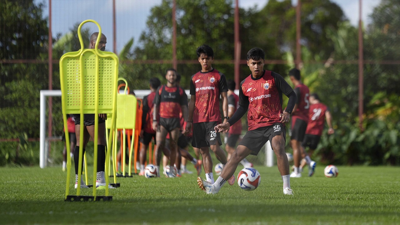 Latihan Persija Jakarta jelang menghadapi Semen Padang FC