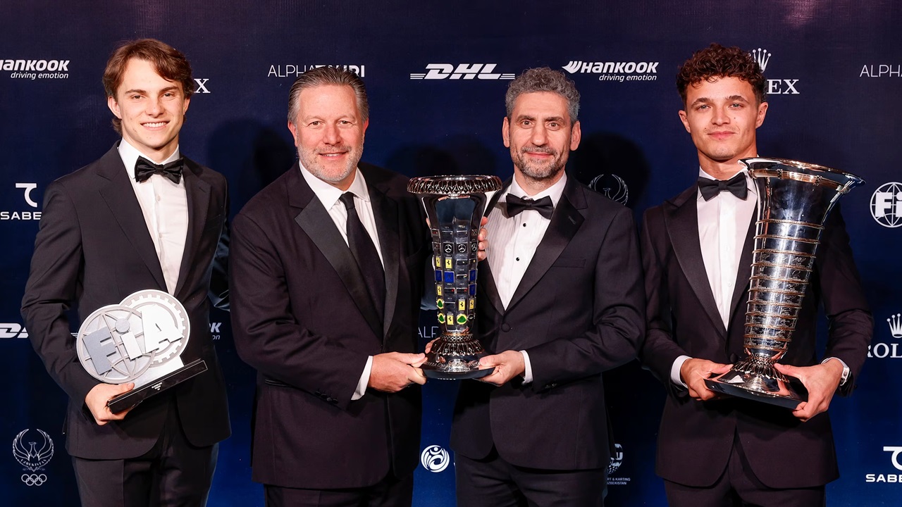 Zak Brown Tidak Akan Mengubah Strategi McLaren