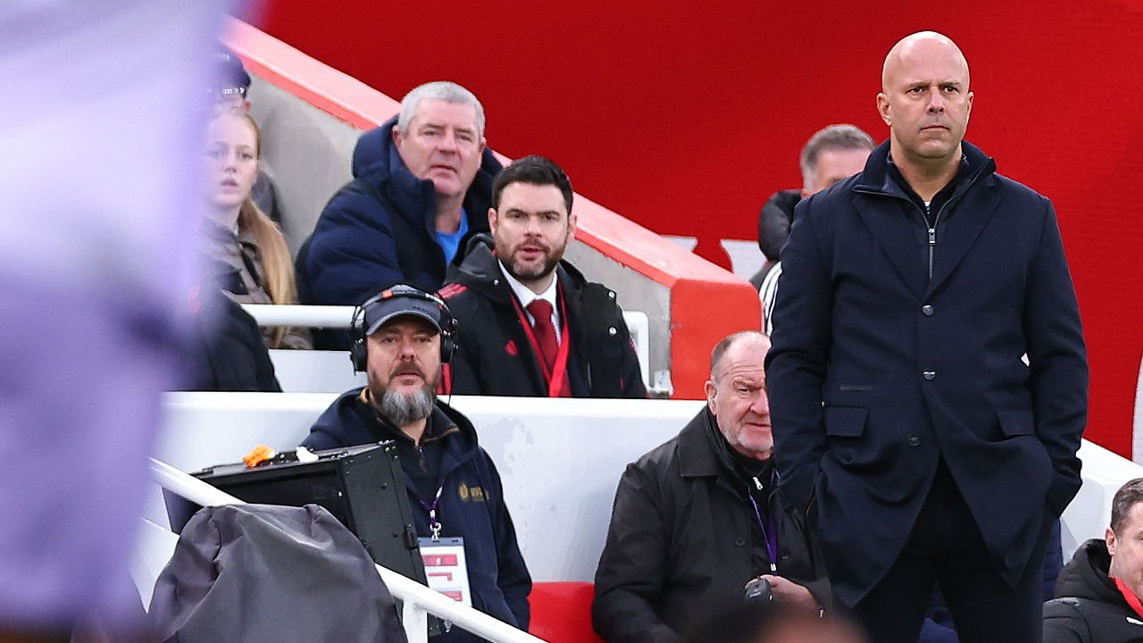 Arne Slot Akui Terlalu Optimistis Soal Rebuild Liverpool