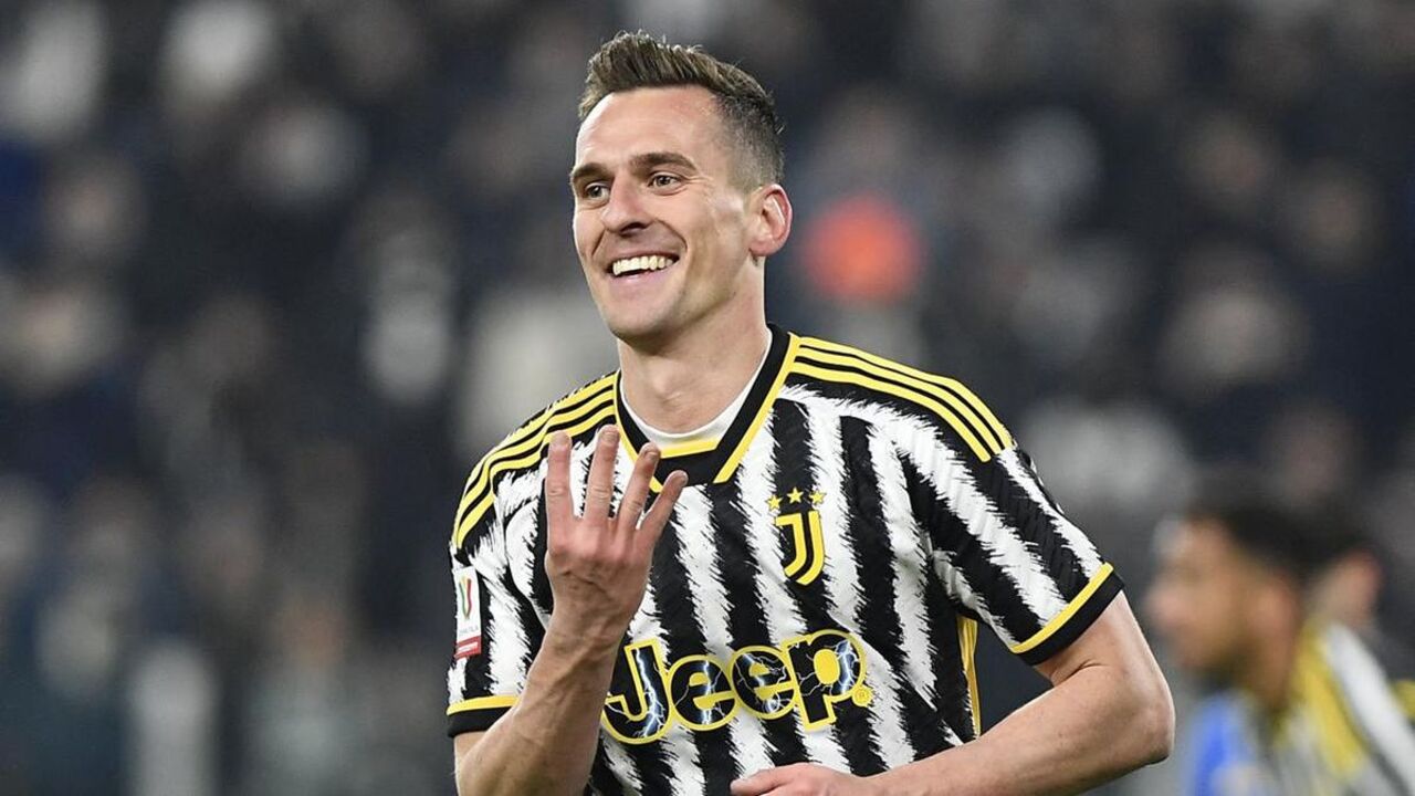 Arkadiusz Milik disiapkan oleh Luciano Spalletti tampil lagi membela Juventus pada laga kontra AS Roma dini hari besok (21/12) / via Getty Images