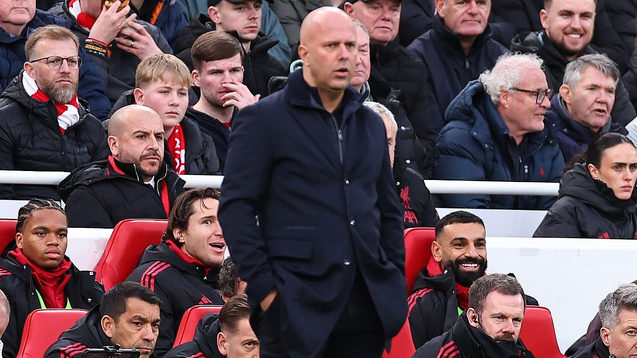 Arne Slot Buka Realita Keuangan Liverpool di Tengah Spekulasi Transfer