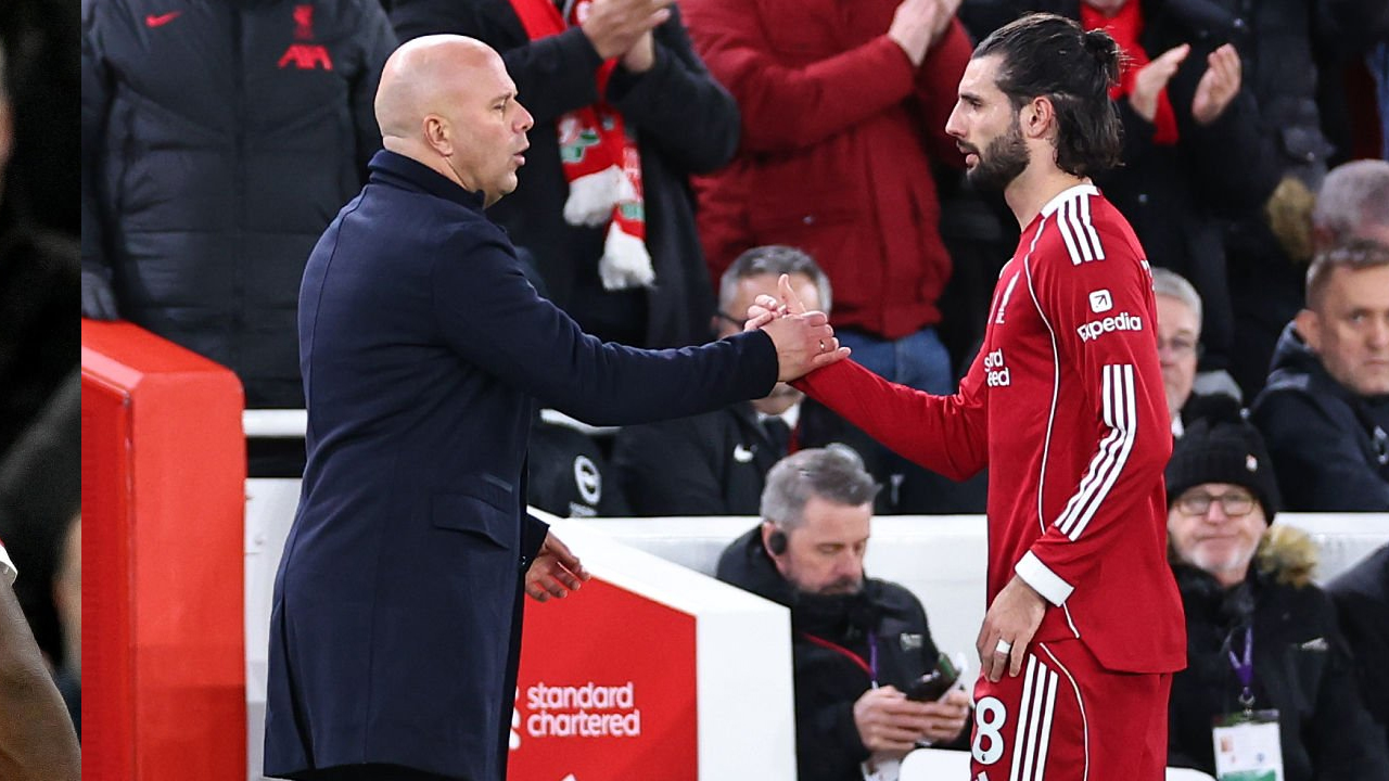 Arne Slot Kehilangan Tujuh Pemain Jelang Tandang Laga ke Tottenham