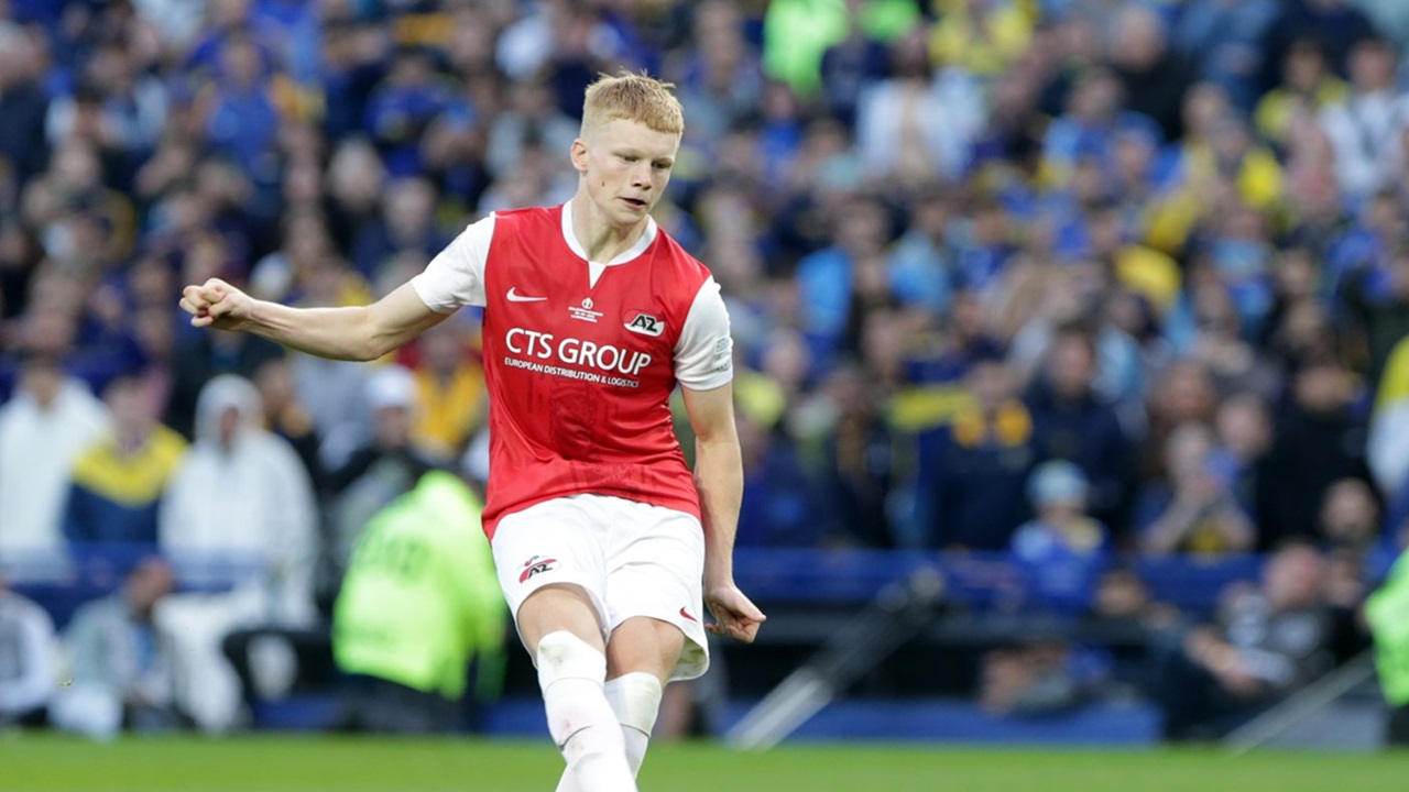 Barcelona Siap Bersaing dengan Real Madrid Dapatkan Gelandang Berbakat