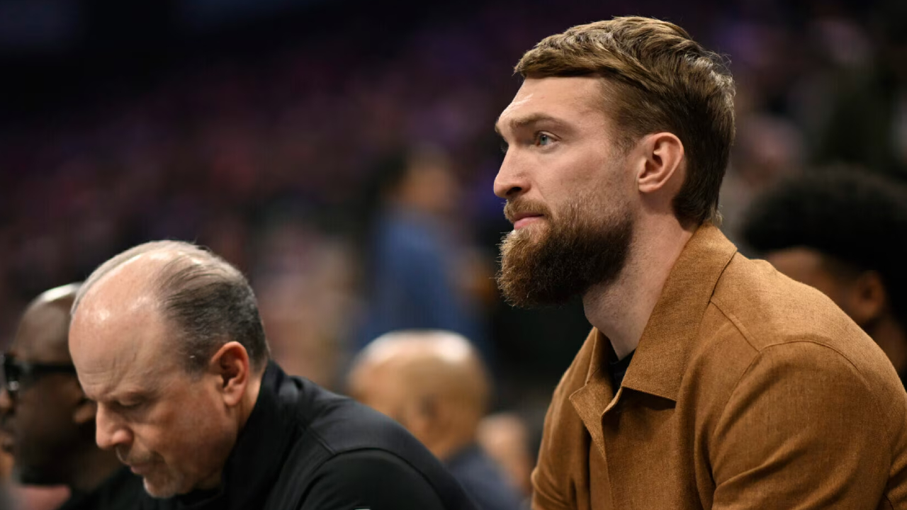 Domantas Sabonis terakhir kali bermain pada 16 November dan sejak itu Kings hanya mencatat 3 kemenangan dan menelan 10 kekalahan. (Foto: AP)