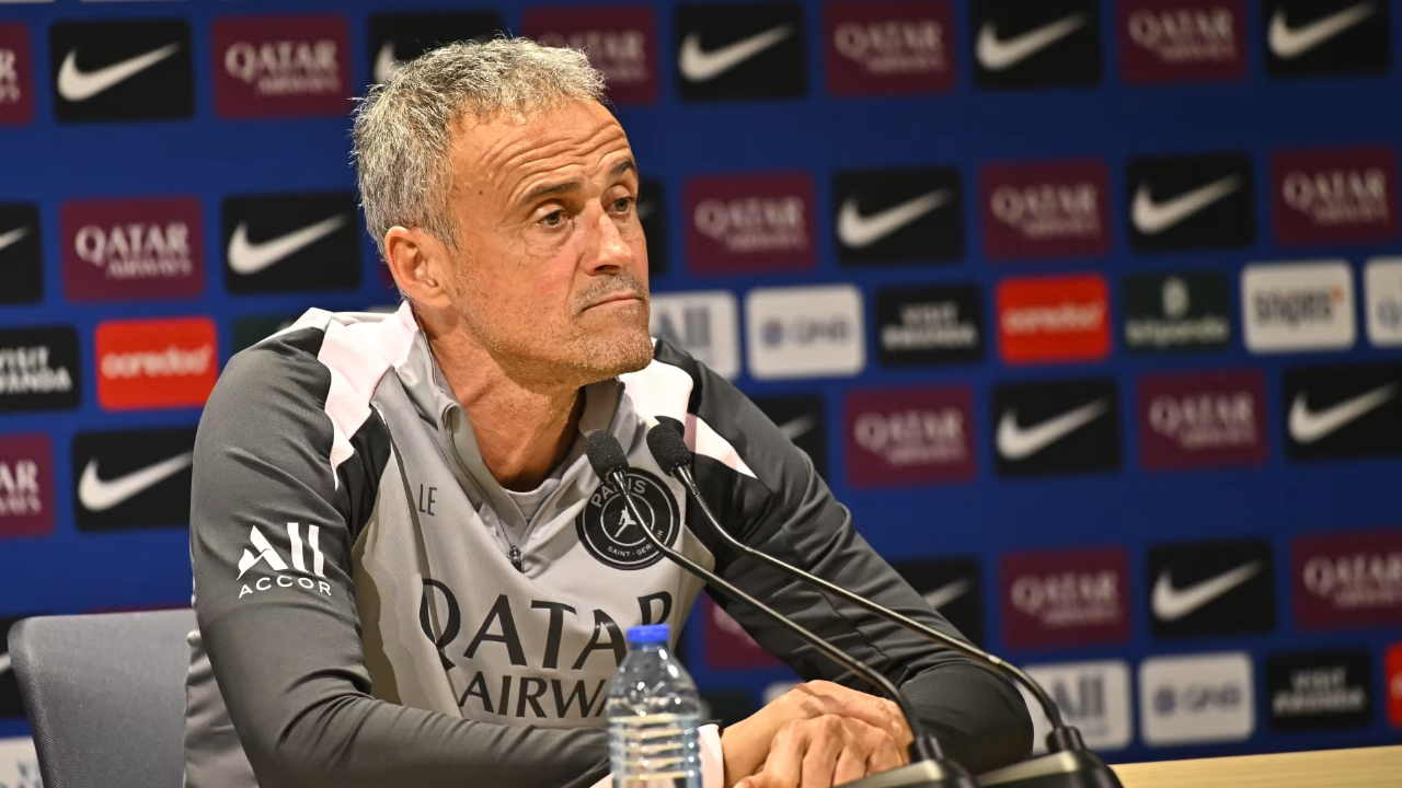Pelatih PSG Luis Enrique