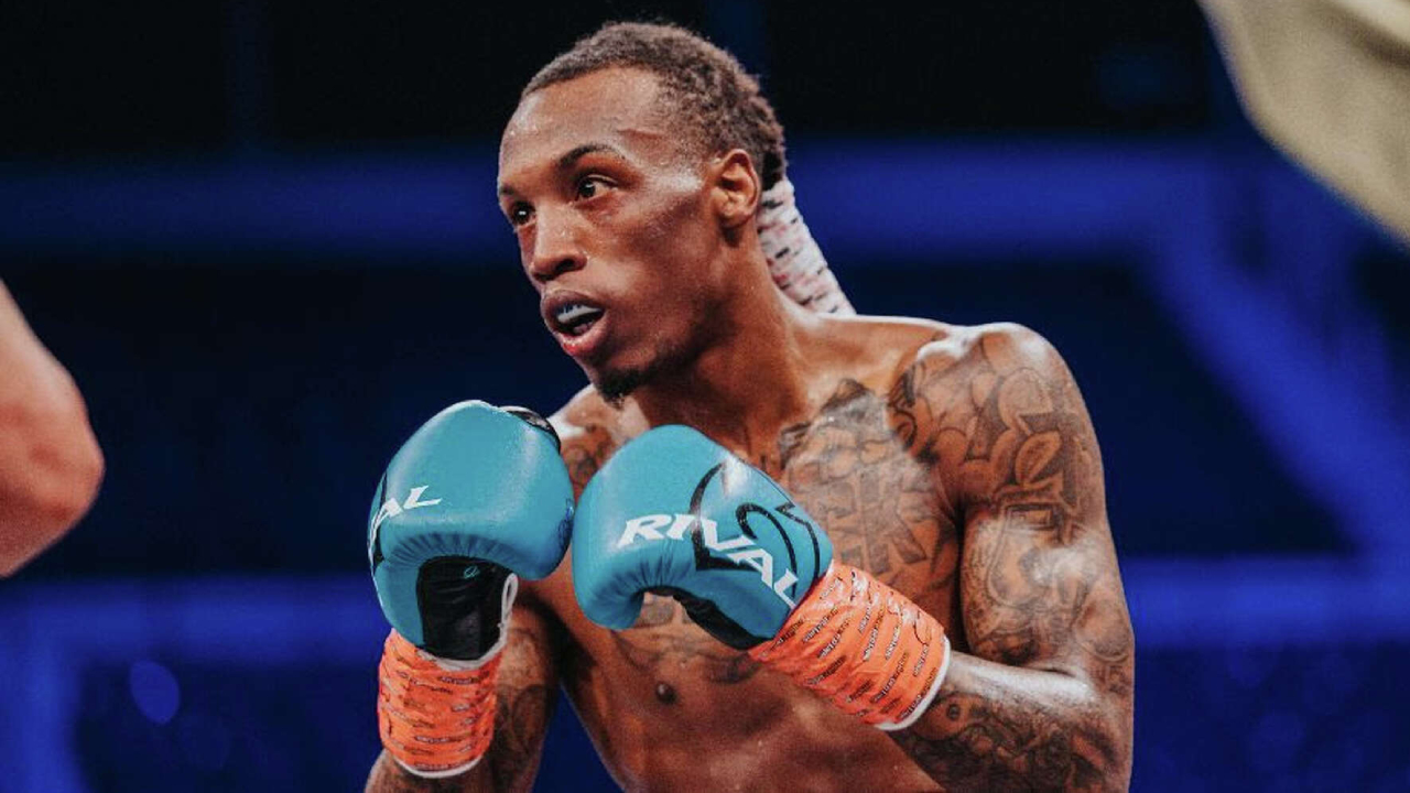 O’Shaquie Foster Tantang Shakur Stevenson: “Jangan Lari, Pecundang”