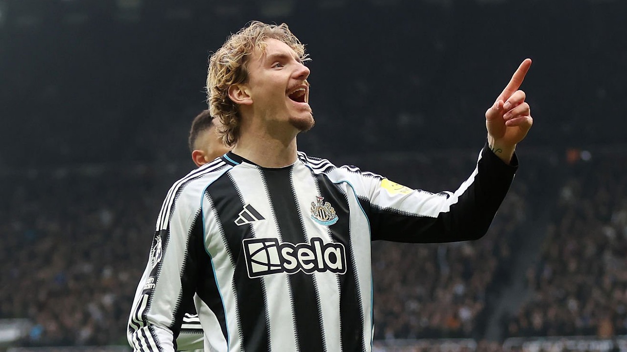 Nick Woltemade Terharu, Suporter Newcastle Bangkitkan Mental Lawan Chelsea