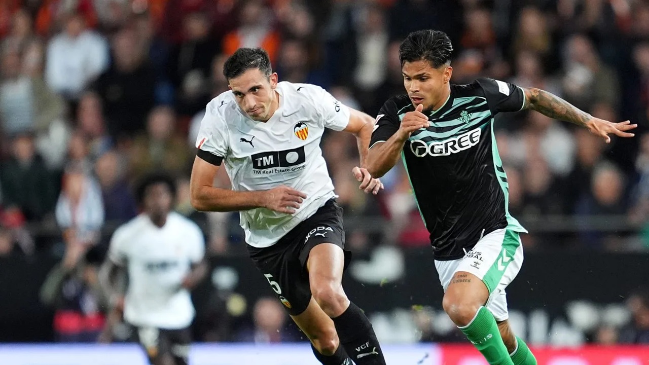 Real Madrid Tertarik dengan Bek Paling Menjanjikan di La Liga