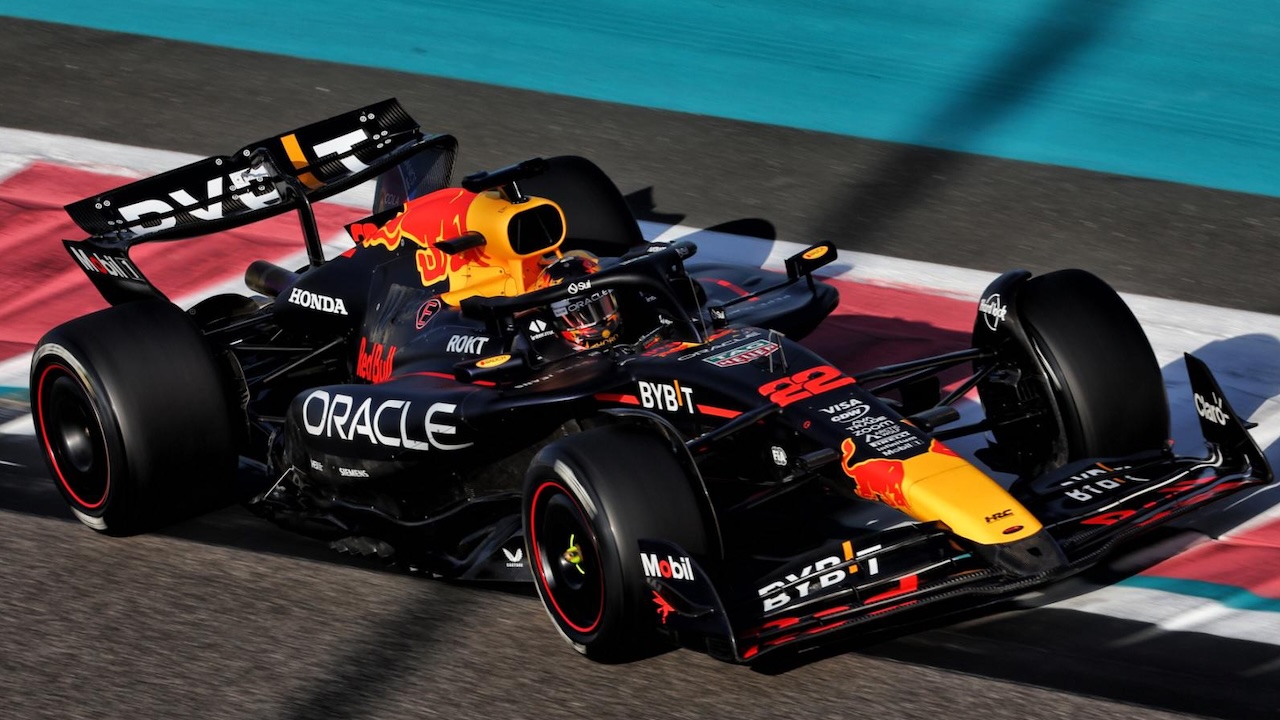 Verstappen Ungkap Detail Setup Mobil yang Bikin Yuki Tsunoda Tertinggal